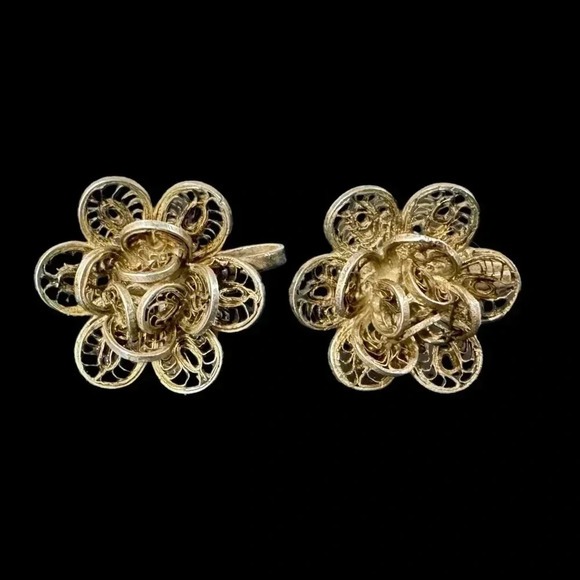 Vintage MADE IN MEXICO Sterling Silver Filigree Flower Cluster Earrings Screw On - Picture 1 of 6